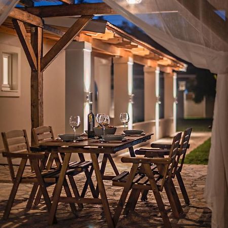 Villa Veneto Luxury Holidays Melíssia Exterior foto