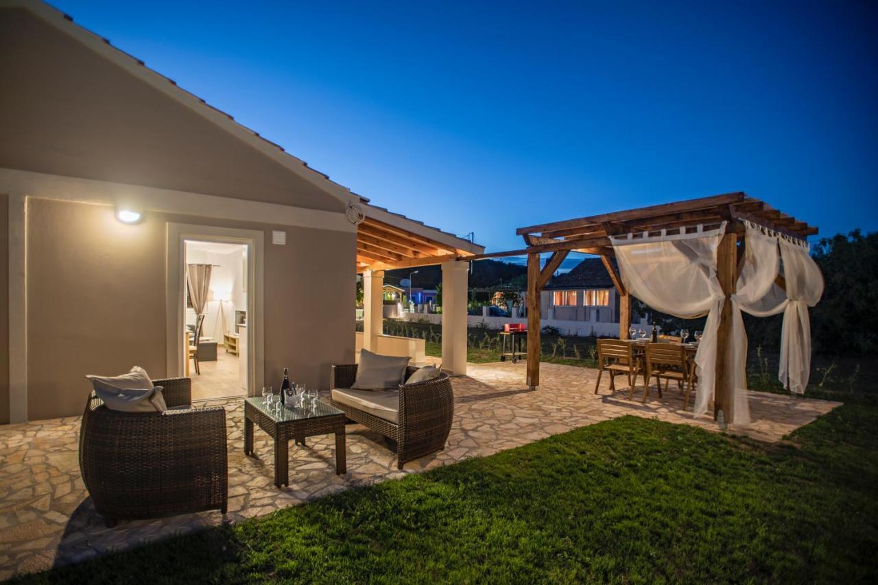 Villa Veneto Luxury Holidays Melíssia Exterior foto